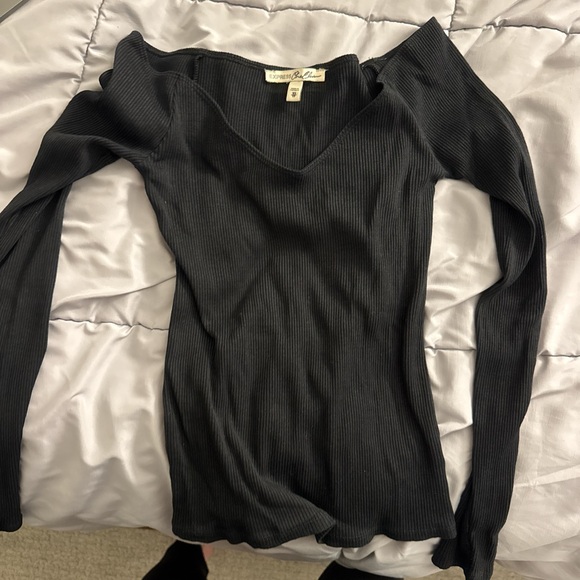 Express Black Ribbed Top - Picture 2 of 3